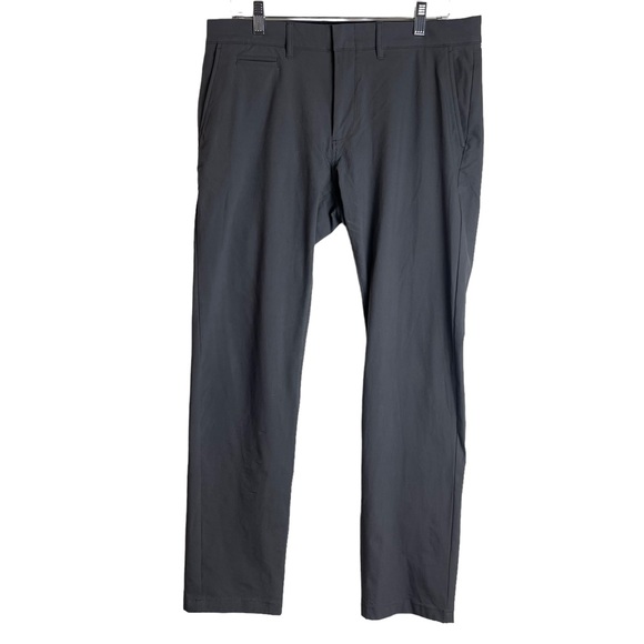 J. CREW Tech Pant Men’s Gray Hiking Pants Size 33x30 Travel Lightweight Camping - Picture 1 of 10